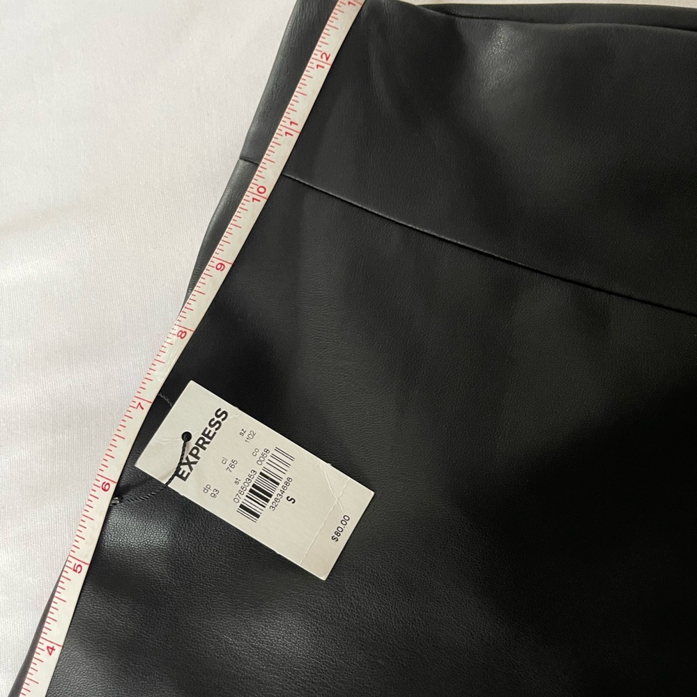 Faux leather pencil skirt from express - Picture 3 of 8